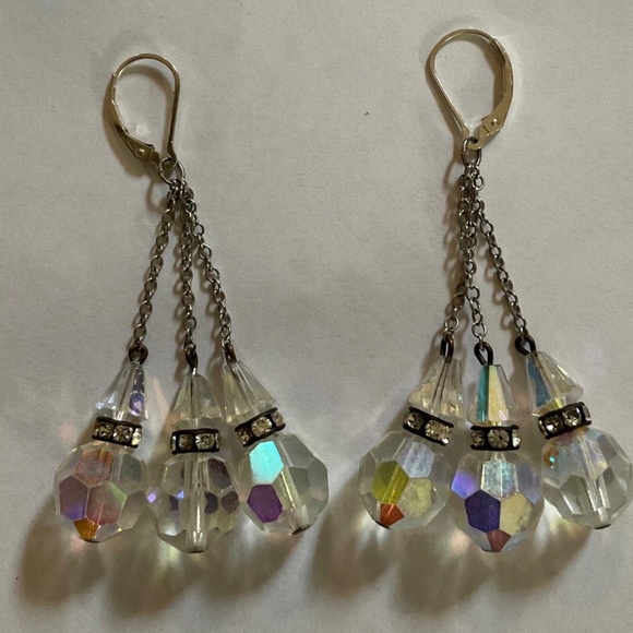 Vintage Crystal Faceted Chandelier Drop Earrings w Rhinestones Irridescent 2.5” - Picture 1 of 4